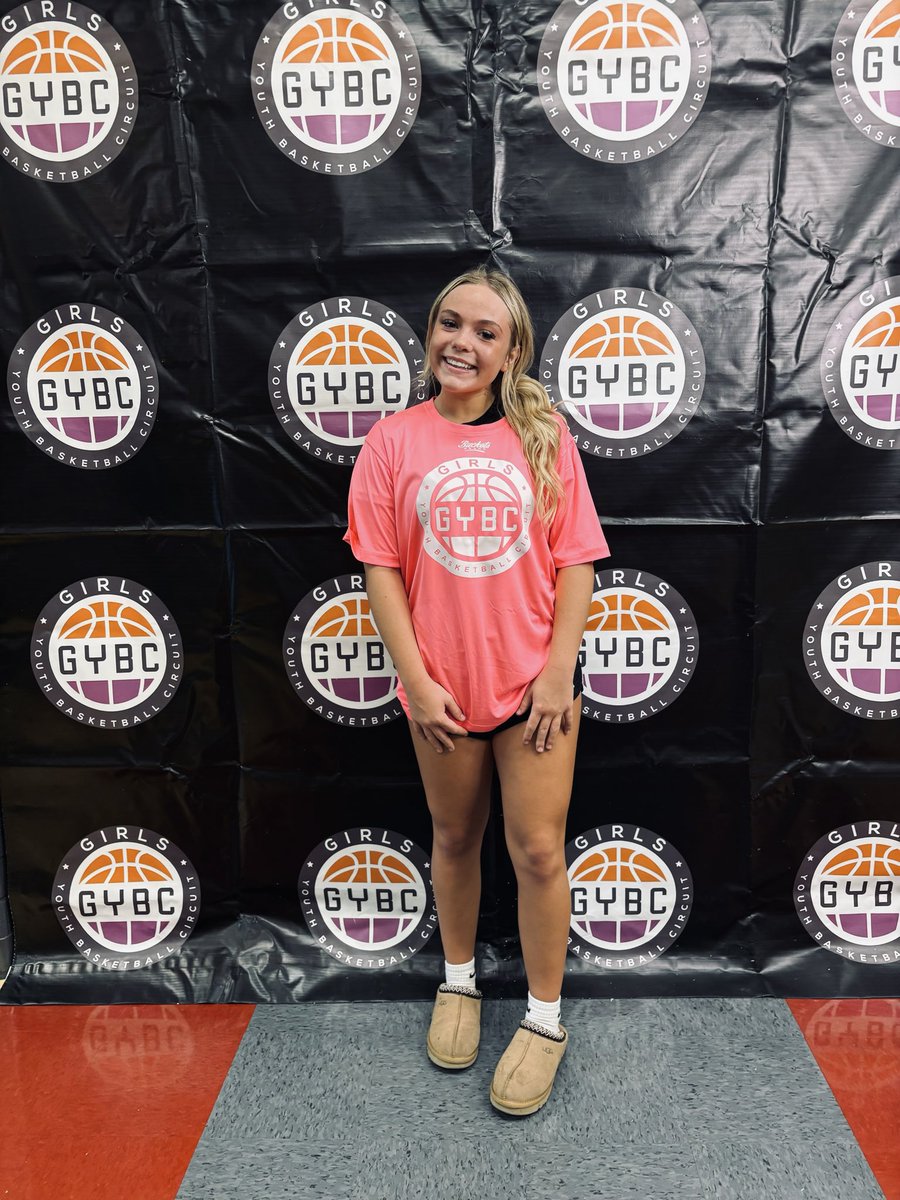 Kyleighlockedin's tweet image. Had the best time today at @Gybcircuit_  Cream of the Crop in North Carolina.  #gettingbetter #alwaysroomtoimprove #basketball