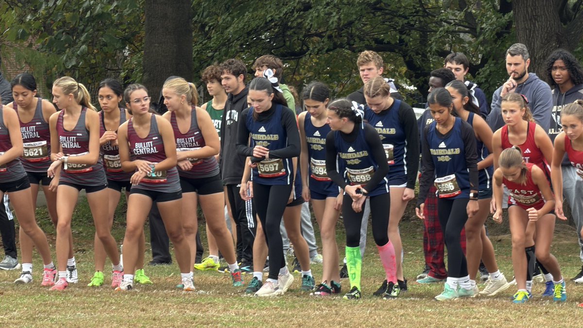 smith_dotti's tweet photo. Congratulations to the Fairdale Cross Country runners for their times and push at Regionals today! Great Job and way to represent! https://t.co/nN7JmWUlBa
