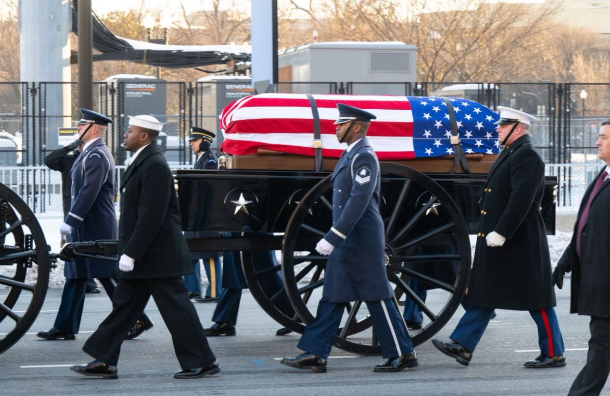 Presidential Wisdom (@prezwisdom) on Twitter photo SAY WHAT⁉️
“A former president’s death brings on the final presidential perks: a state funeral worthy of a fallen pharaoh and a posthumous victory lap in which the departed gets lathered with more praise and affection than he ever enjoyed while upright”
- Glen Healy
#POTUS 😂 SAY WHAT⁉️
“A former president’s death brings on the final presidential perks: a state funeral worthy of a fallen pharaoh and a posthumous victory lap in which the departed gets lathered with more praise and affection than he ever enjoyed while upright”
- Glen Healy
#POTUS 😂