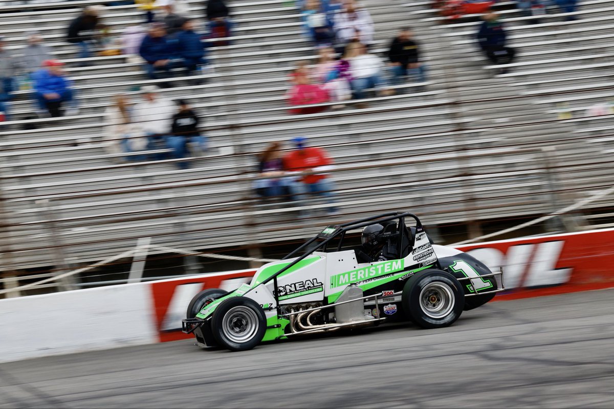 500SprintTour's tweet photo. - Two wins (Anderson 1, Salem)
- Top-five finishes in all but one race 

@DakodaArmstrong is the 2025 500 Sprint Car Tour champion 🏆

📸: Rick Kimball https://t.co/AVkTf4ZLvs