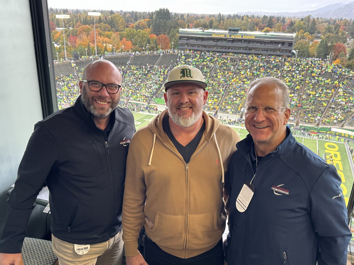 Game time from Eugene for Wisconsin vs. Oregon on <a href="/TouchdownRadio/">Gino Torretta's Touchdown Radio</a> 

<a href="/jpshadrick/">J.P. Shadrick</a> <a href="/jonesest/">KC Jones</a> <a href="/GinoTorretta/">Gino Torretta</a> 

#WISvsORE