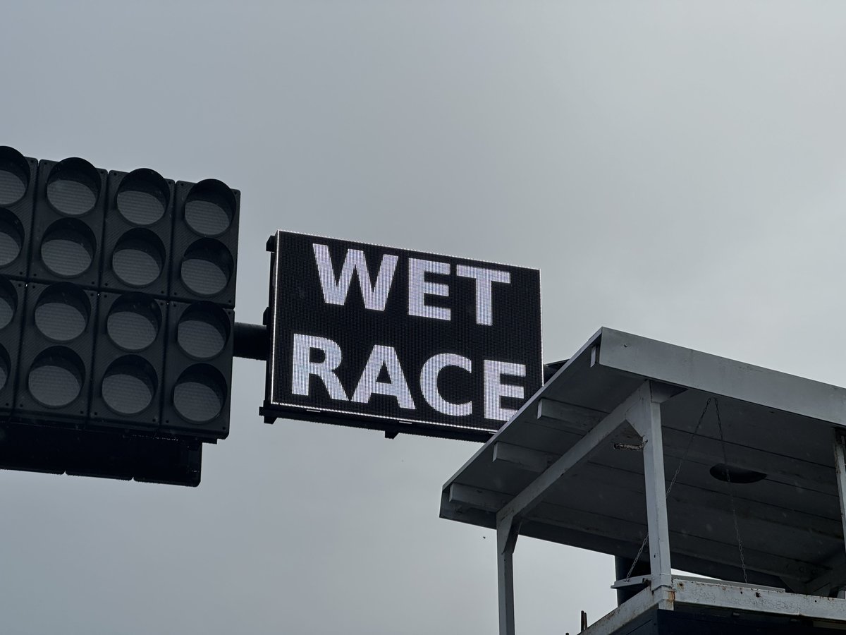 SuperTaikyu_STO's tweet photo. ウエットレース☔️

#S耐 #スーパー耐久 #SuperTaikyu #岡山国際サーキット #ENEOS #BRIDGESTONE https://t.co/MQAnkN7osT