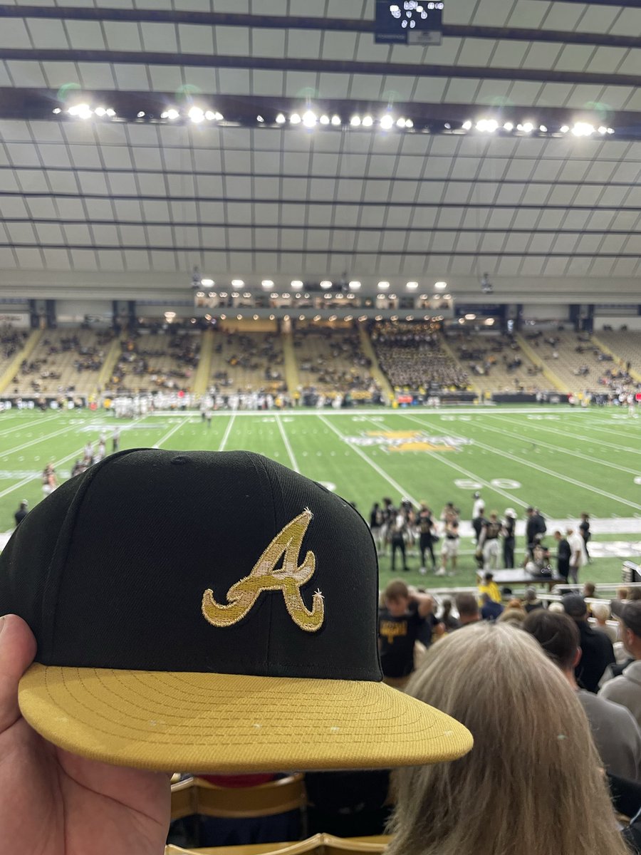 Got me a new black and gold <a href="/Braves/">Atlanta Braves</a> <a href="/NewEraCap/">New Era Cap</a> so I can wear it in style as I cheer on the <a href="/Idaho_Vandals/">Idaho Vandals</a> in the <a href="/p1fcu/">P1FCU</a> Kibbie Dome. #GoVandals #BravesCountry