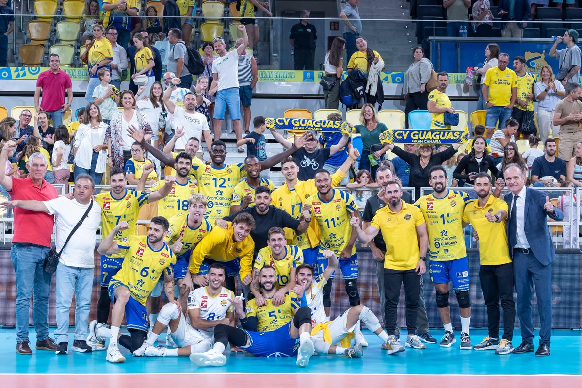🏐 El ⁦<a href="/cvguaguas/">Club Voleibol Guaguas Las Palmas de Gran Canaria</a>⁩ arrancó la Superliga Masculina con victoria 3-0 sobre el ⁦<a href="/cdcisnerosalter/">cdcisnerosalter</a>⁩ La Laguna en el Gran Canaria Arena. Destacaron los potentes saques de Nico Bruno y la ofensiva de Osmany Juantorena y Walla Souza. Parciales: 25-12, 25-21 y 25-21. #Voleibol