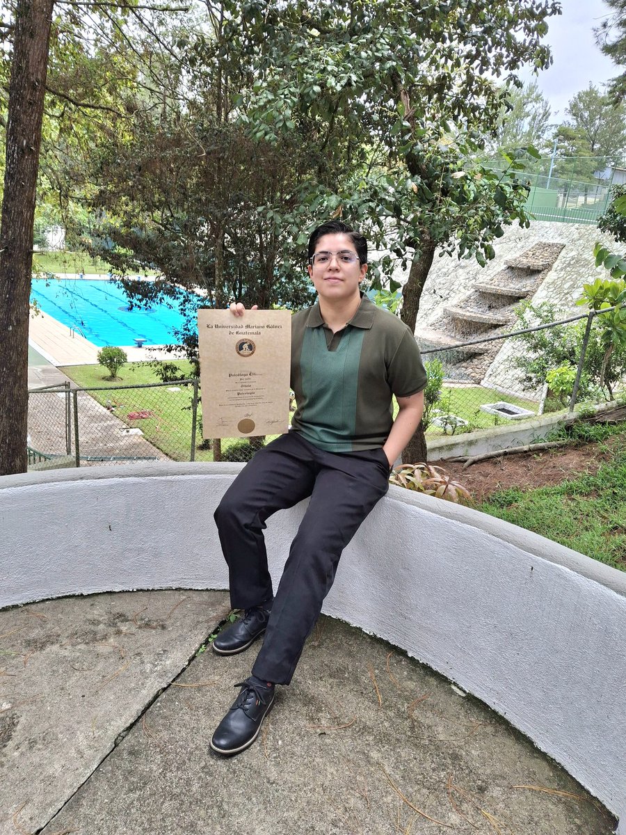 Yo cometiendo los mismos errores una y otra vez porque para estudiar está la universidad, y yo ya terminé.