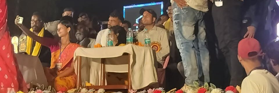 kalan_er's tweet photo. #JoharJungleMohle
#JoharJhargram
#WestBengle
#Jlkmparty
@JLKMJHARKHAND @Jlkmparty https://t.co/npuZlHOPIj
