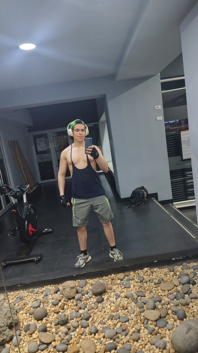 Diego Gomez. (@diegoactivorolo) on Twitter photo 