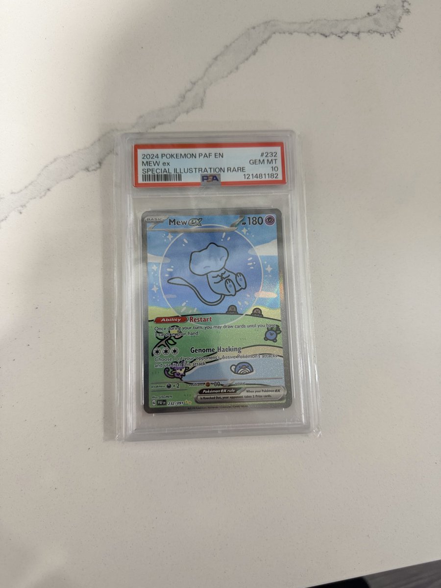 ahnhell's tweet image. I never win anything 🤣 so when I pulled this I was hella happy! thank you @DannypTCG the bubble mew has landed!
