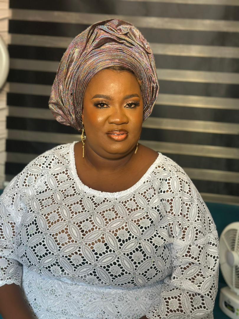 TENIBEGILOJU202's tweet image. THE GREATEST OBIDIENTS, JOIN ME IN CELEBRATING MY WIFE, MY QUEEN AND MY JEWEL OF INESTIMABLE VALUE AS SHE ADDED ANOTHER YEAR TODAY.. Thank you for being there when everyone left, thank you for being my backbone and my special adviser. You propelled me to choose good name above…