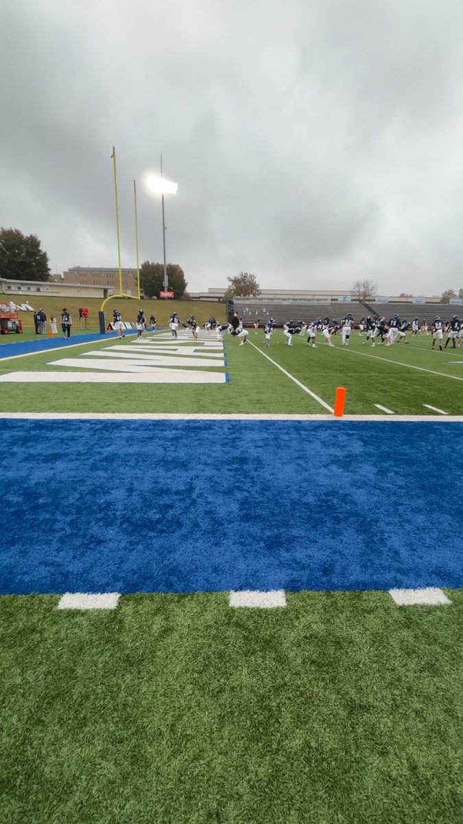 Edgar_Chavez60's tweet image. Had a great time watching @IchabodFTBL today. Thank you @BenjaminDoole for the invite! @CoachJulianM @CoachJTGlen @CoachCPorter @OEHawksFootball