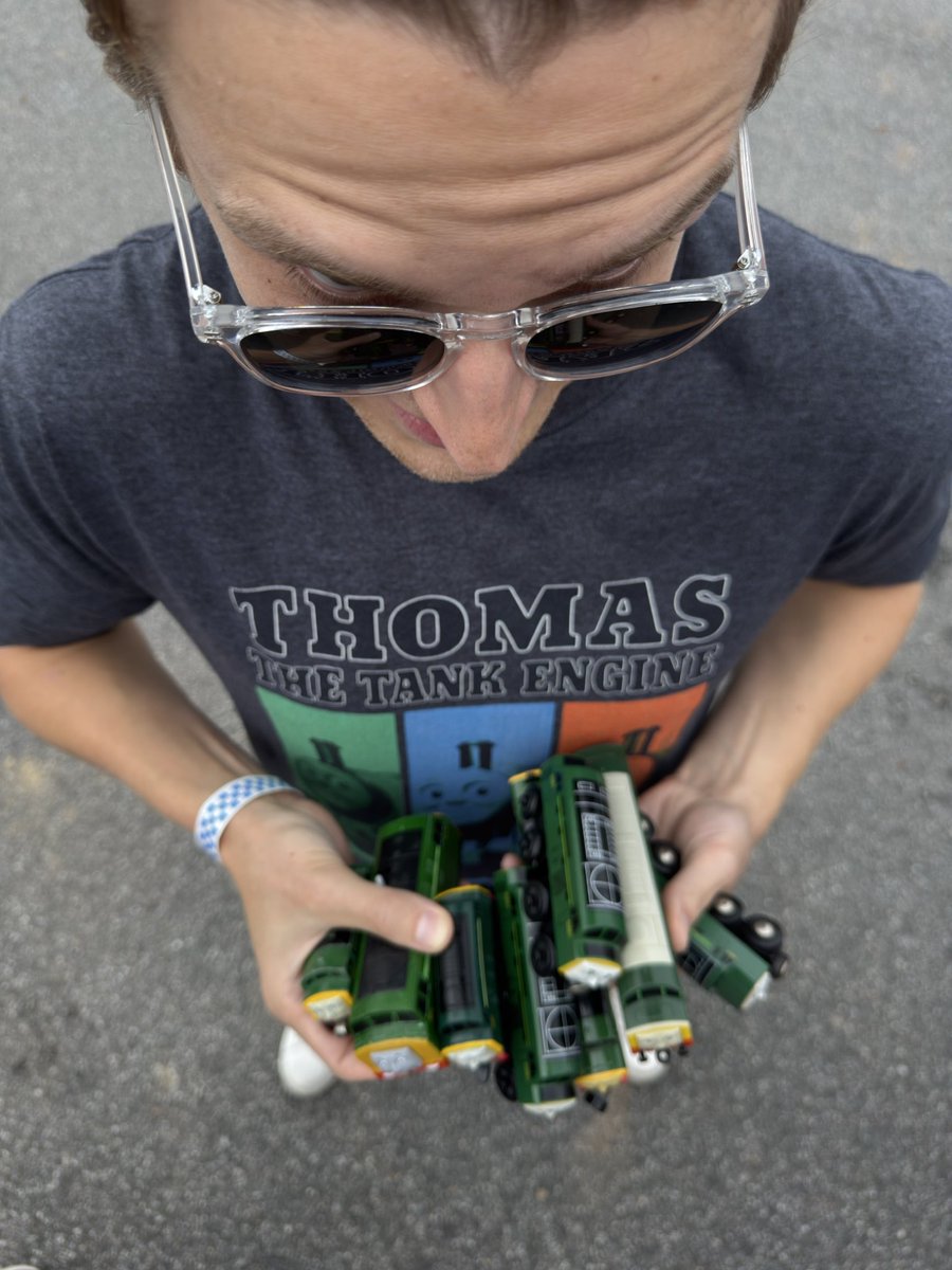 TheIvoHughModel's tweet image. Happy birthday @cartycinema hope you had a good day and many more and thank you for your effort in bringing Britt’s true idea for TATMR to the fandom🥳🙏🎂