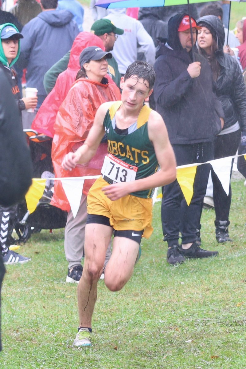 DFizer13's tweet image. Basehor Linwood Bobcats are heading to Rim Rock Farms for the 5A Kansas Cross Country State Championships. First time in school history both the boys and girls teams have gone to state in the same season. Best XC Coach in Kansas. Let’s Go Bobcats!!💚💛
@BLXCbobcats @MrsFisherBLHS