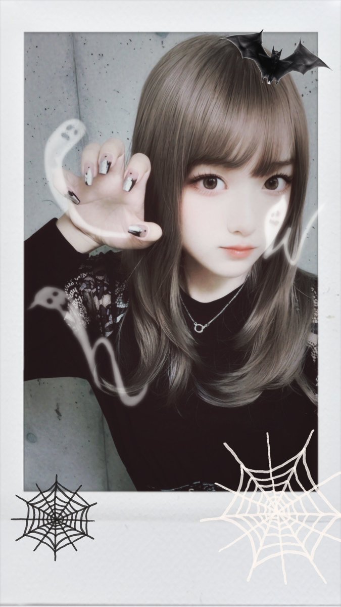おはよ🌞
ネイルがハロウィン仕様🎃

#カコハロ2025