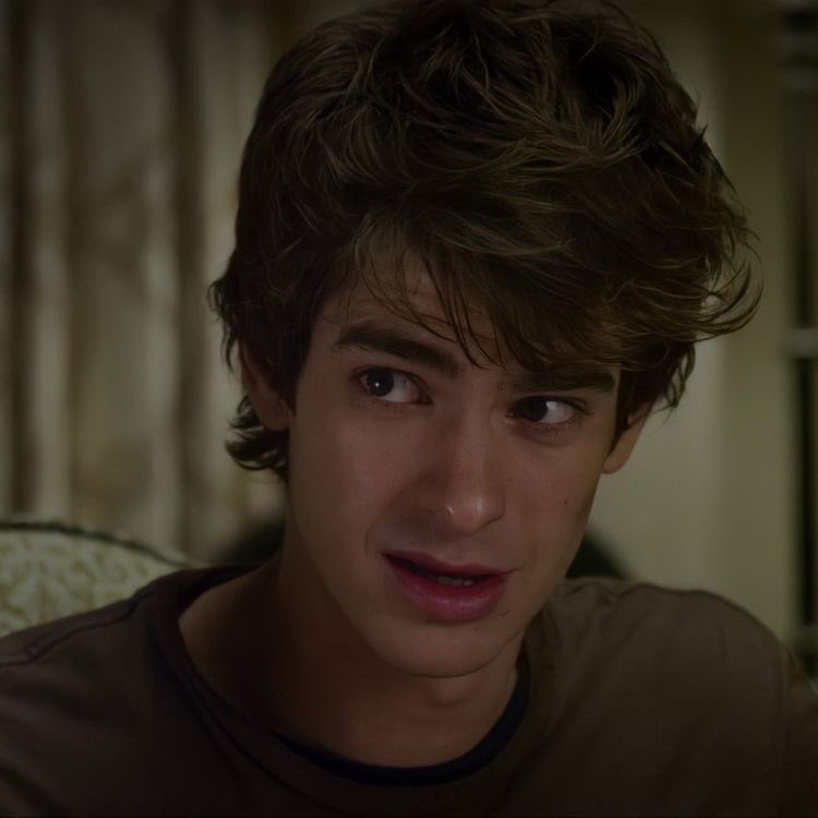 TheCinesthetic's tweet photo. andrew garfield as peter parker that's the tweet https://t.co/4JNRcUjzyt