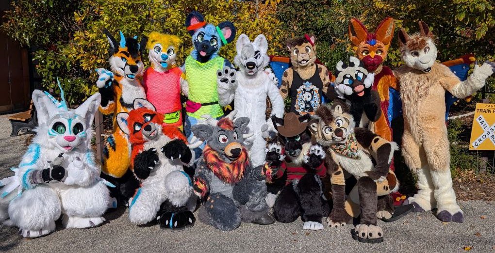 SMEIERCE's tweet image. I had such a fun time suiting at the Roger Williams Zoo today!!! 

Love public suiting, thank you @CalixAWD and @opsecFig for getting me involved!!! Looking forward to the next event!!! ✨(and HUGE shoutout to the handlers!)

Now it’s time to search for everyone’s twitters 😋