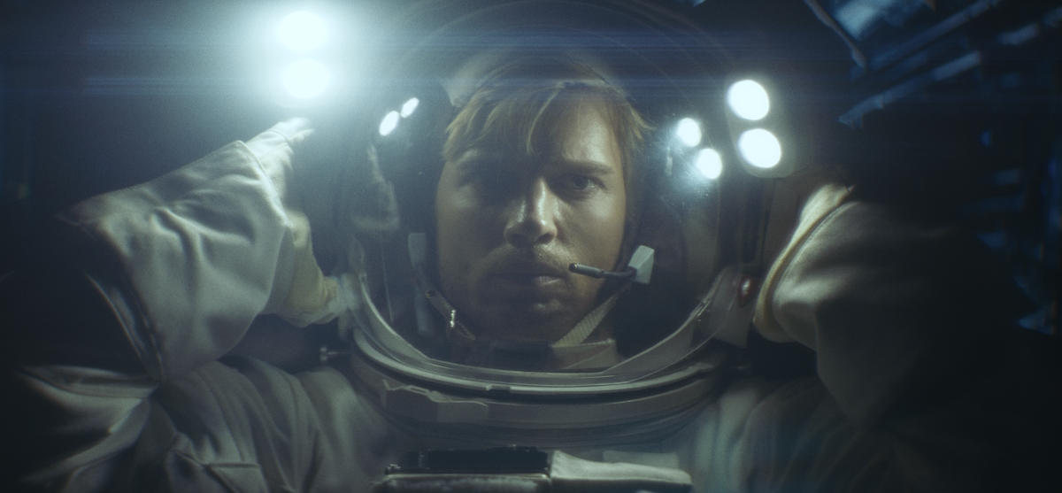 teasertrailer's tweet photo. Orion - movie first look: https://t.co/dir5Lqa3En
Directed by Jaco Bouwer
Starring Drew Van Acker, Andrew McCarthy, Debby Ryan, Theodora Miranne, Karin Ann, Natalia Lesz, Daniel Bisla, Vayda Cronin
#Orion #OrionMovie #DrewVanAcker https://t.co/kT6sRSVnLO