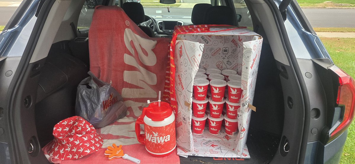 gitrdone923's tweet image. My @Wawa trunk or treat is ready!
