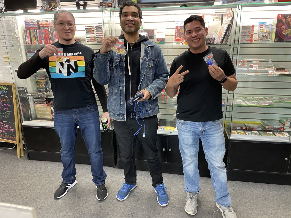 ArcadeBrooklyn's tweet image. 1st place 🥇 Hajile. 2nd place DarkDios. 3rd place 🥉 Kofmare. #mvc tournament