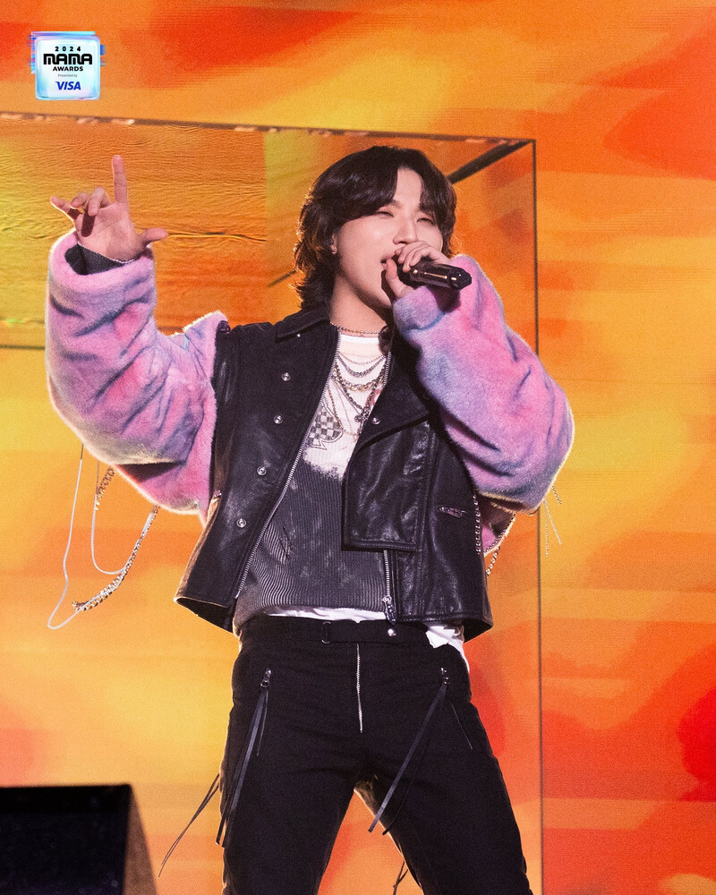Garden426818518's tweet photo. I vote #DAESUNG for #2025MAMAVOTE https://t.co/4VA70h2LxL