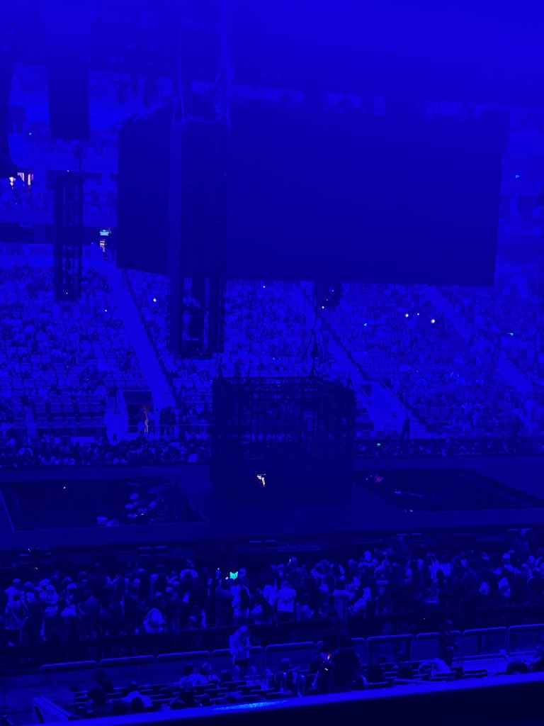 it worked last time so billie u want to play my future or i love you SOOO BAD TONIGHT