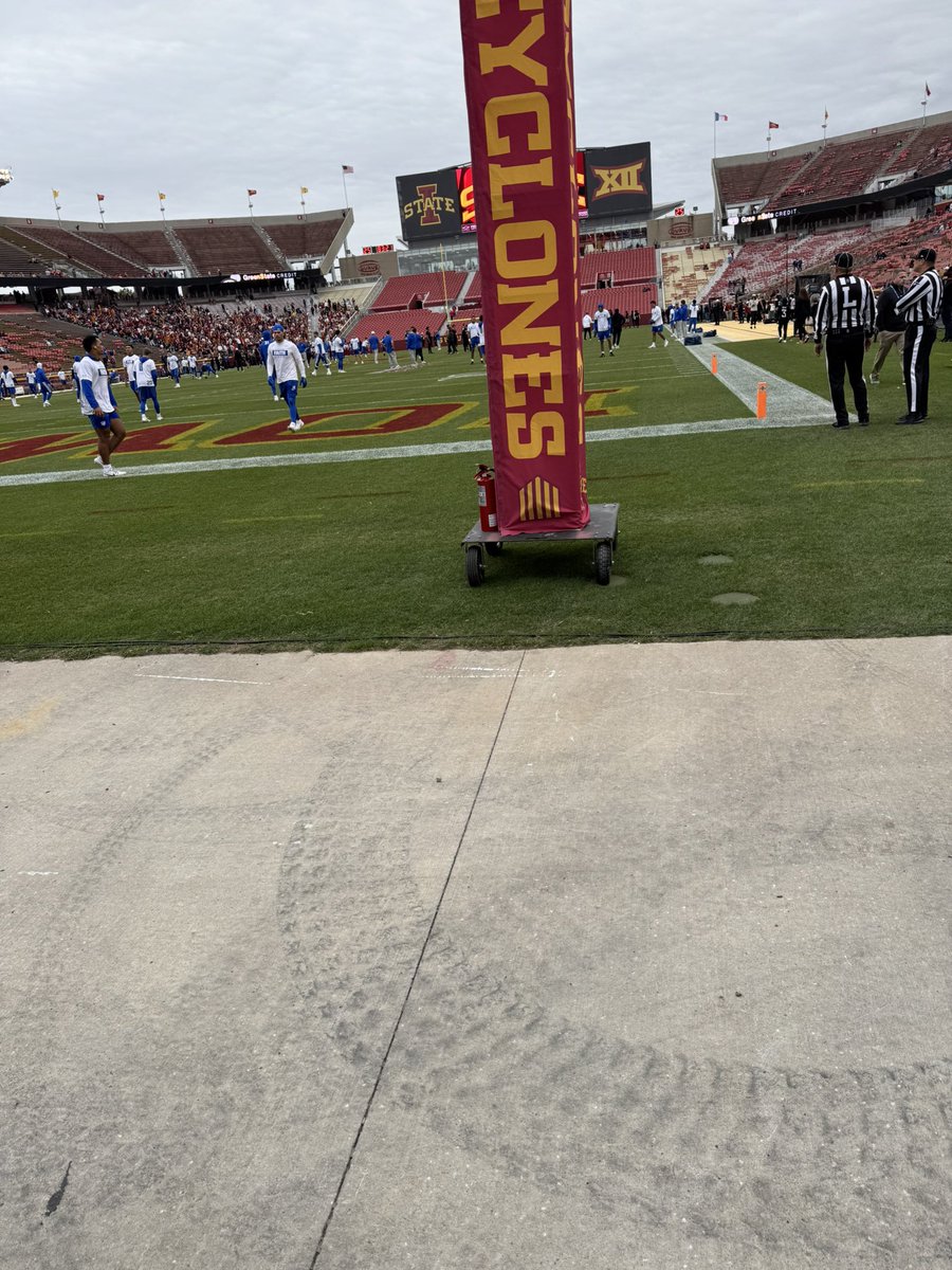 Had a great time at <a href="/CycloneFB/">Iowa State Football</a>! Thank you <a href="/DerekHoodjer/">Derek Hoodjer</a> and <a href="/Coach_NPauley/">Noah Pauley</a> for having me!