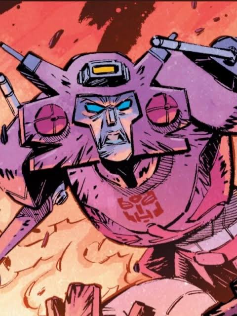Startheskeleto1's tweet photo. Ya’ll see Elita-One as a mother because she’s an older female character and that’s the label people slap on her… I SEE. Elita-One as a mother because she’s scary and pretty thats what I think when I see my own mom. We are not the same https://t.co/L8xPgOuUJ0