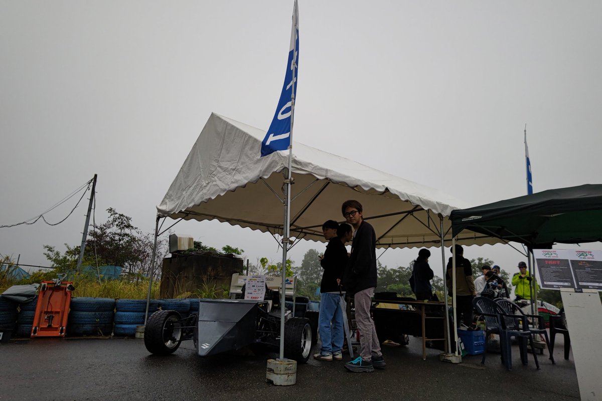 NIT_Toyota_MVC's tweet image. 本日は、#幸田サーキットyrp桐山 で開催される、#ロードスターミーティング へ車両を展示しています！
#豊田高専自動車部
#学生フォーミュラ
#FSAEJ
#PLOT #プロト