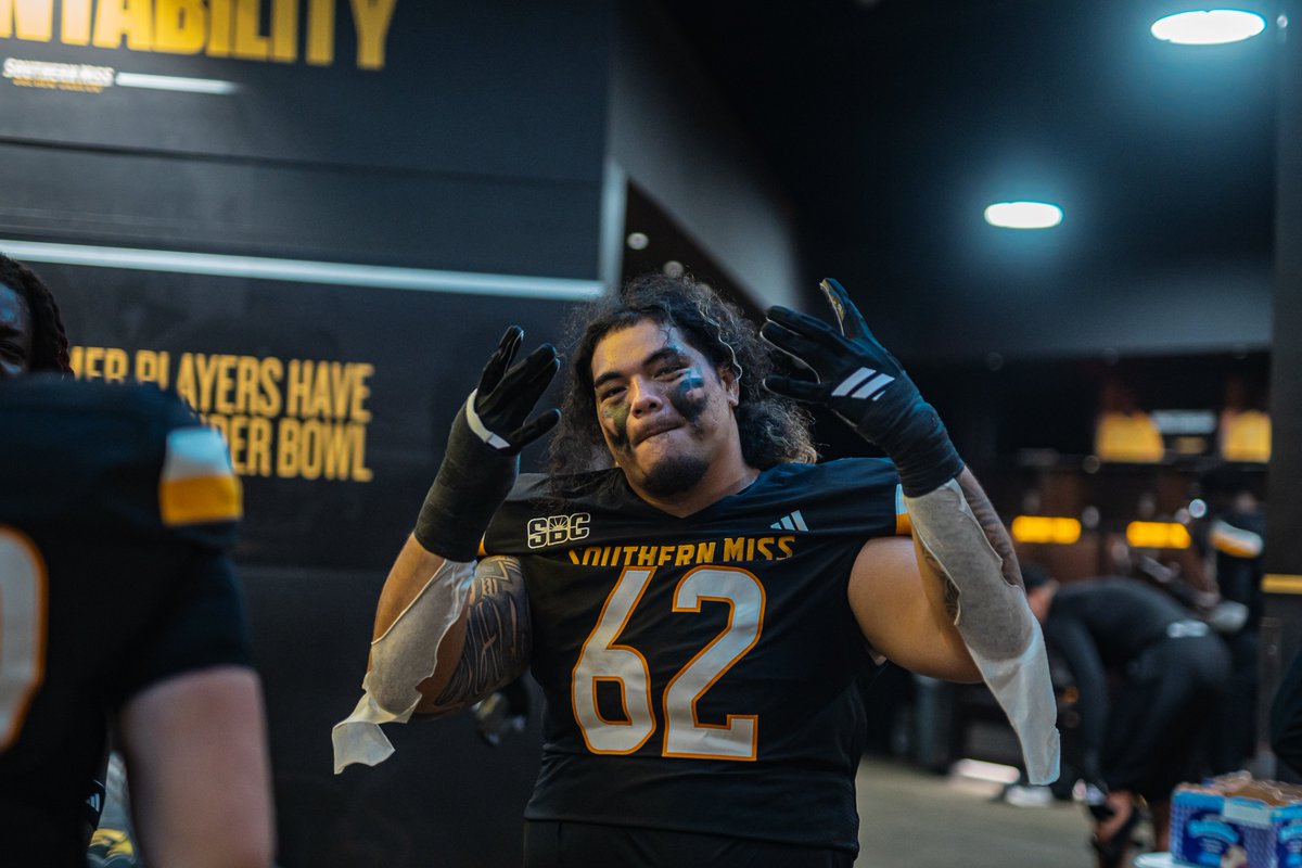 SouthernMissFB's tweet image. WE 🆙 TONIGHT