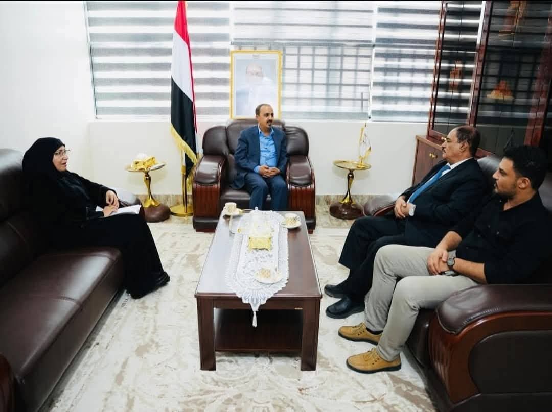 أهم حاجة مناقشة الجوانب السياحية بالضالع وتطوير محمية غول سبولة الطبيعية وتوسعة حديقة الجمرك للحيوانات الأليفة وحقول الوعرة للطيورالنادرة وإعادة تأهيل مدينتي القرضي وقراقش الاثريتين وترميم دار الحيدالمدمر،وتنظيم منتجعات الحميرا السياحية وشق الطريق الى معالم جبل المعفاري التاريخية