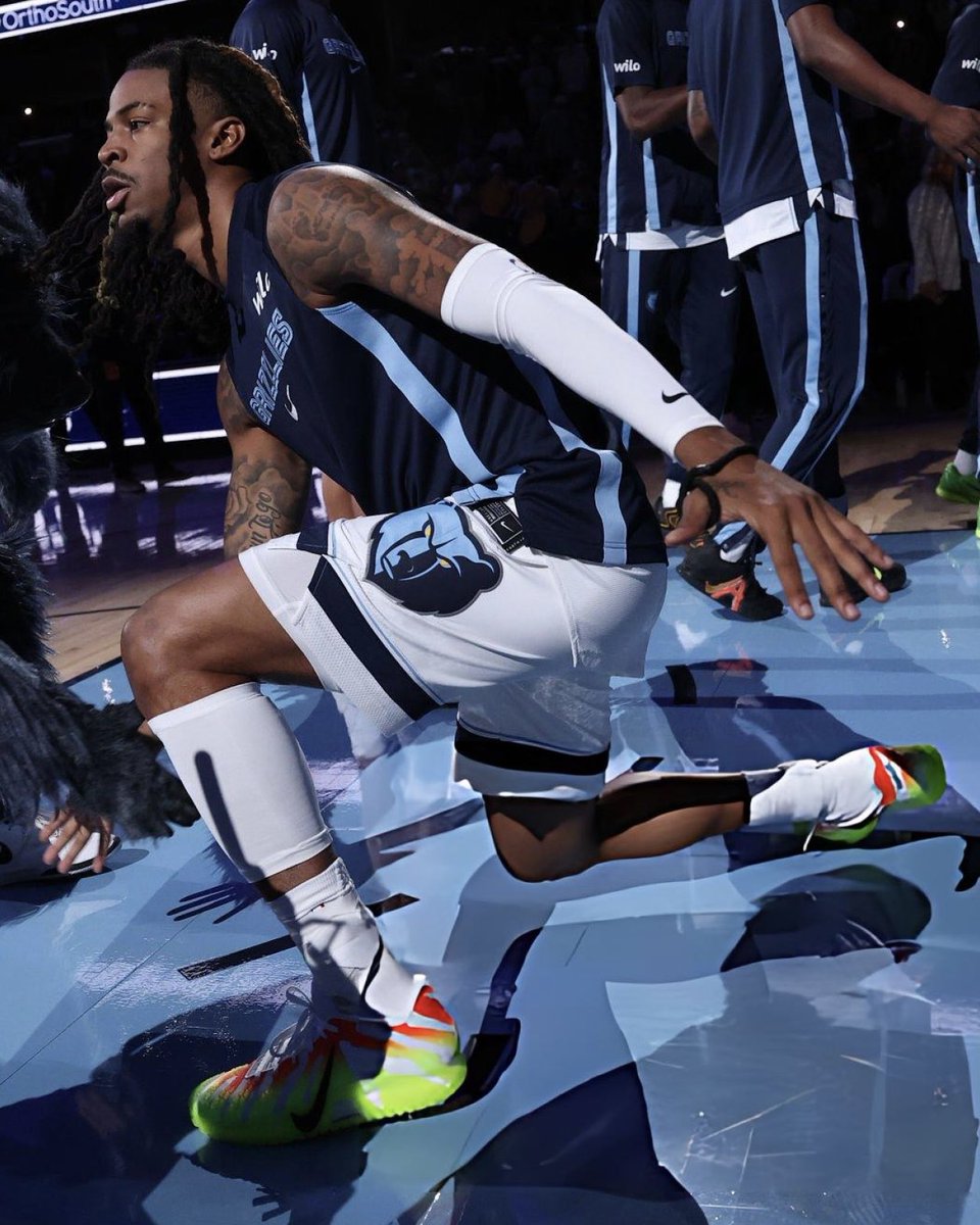 Another game, another new Ja 3 for Ja 🔥 <a href="/JaMorant/">Ja Morant</a>