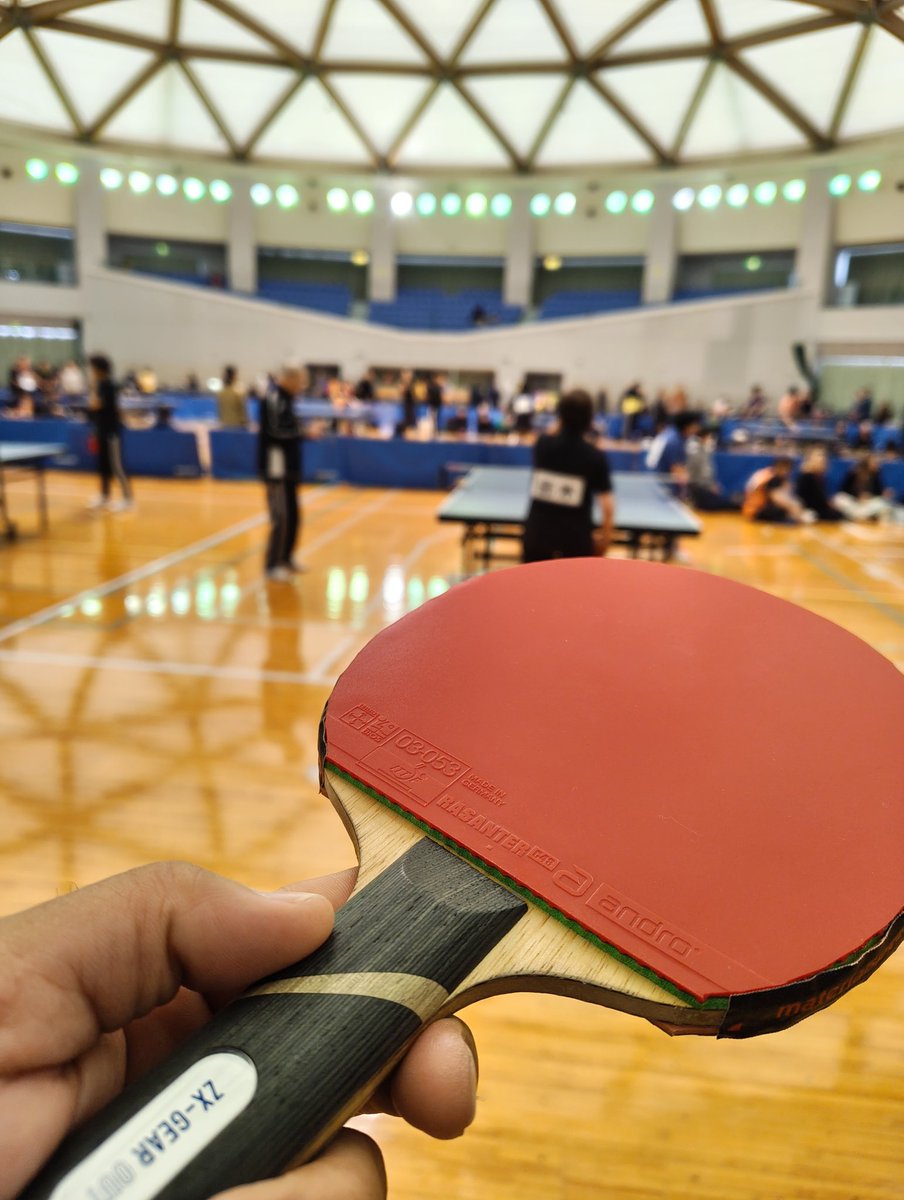 先週の練習からこの組み合わせ。
もはや週替り定食なのだけど、たぶんパワフルな中学生くらいからはわりとフォアにオススメよ〜
#ゼクスギアアウト 
#ラザンターC48 
#スピンファイアソフト