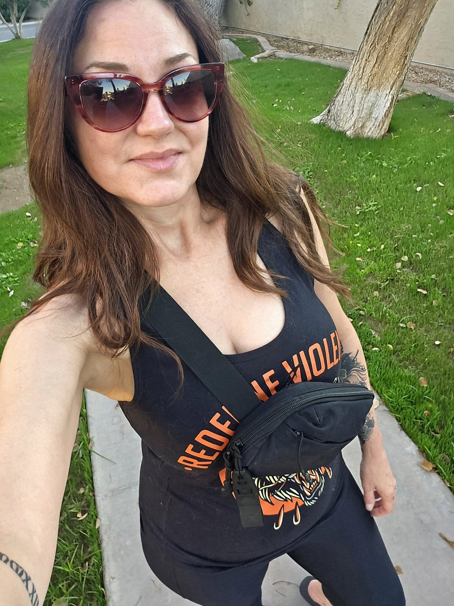 Saturdaying with my tactical fanny pack by <a href="/vertx/">Vertx</a> and my self-defense tool of choice, <a href="/sigsauerinc/">SIG SAUER</a> P365 XL.