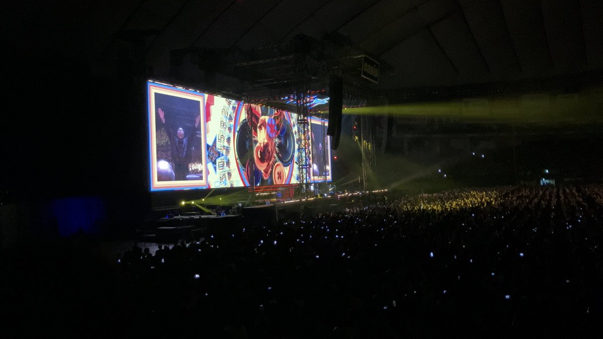 最高でした
何が最高かって青春時代をoasisと共に過ごした地元の友達が、横で楽しそうに歌ってるんだもの、ありがとう