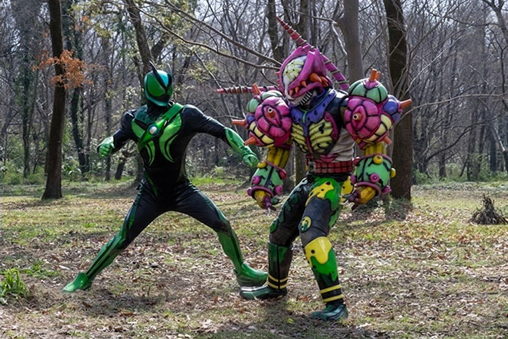 特撮 Green 2024年式Ninja ZX-6R 40th Anniversary Editionのご紹介です