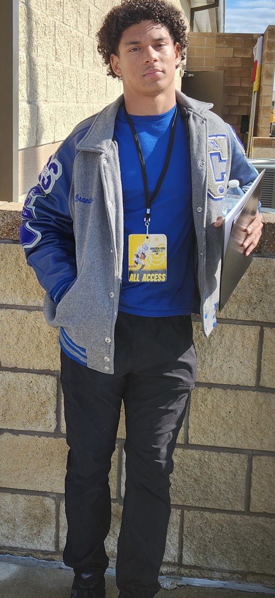 Had a good time at <a href="/SUPiratesFB/">Southwestern FB</a> this afternoon, got to see the campus and the squad play💯 Thank you for having me today <a href="/CoachBishopSU2/">Coach John Bishop</a> <a href="/CoachSasu_SU/">Ben Sasu</a> <a href="/BryHicks14/">Bryan Hicks</a>