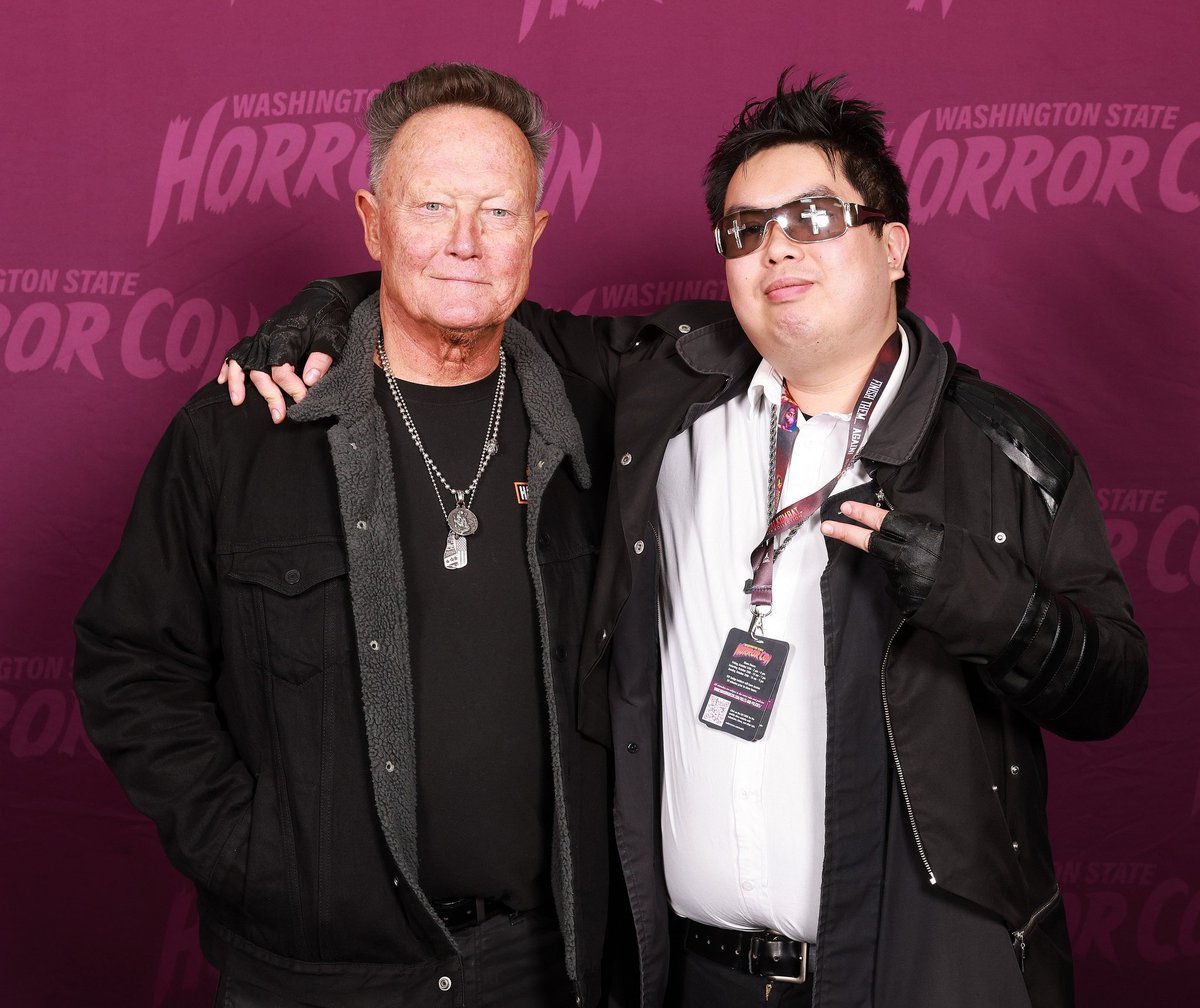 jericollage70's tweet photo. Say... That's a nice moment & picture with @robertpatrickT2 taken @wahorrorcon. #WAHorrorCon #WAHorrorCon2025 #Terminator2JudgmentDay #Peacemaker #TheXFiles #Scorpion #WaynesWorld #LastActionHero #Psych #TheMarine #SonsOfAnarchy #Reacher #TulsaKing #TheUnit #MortalKombat1 https://t.co/mJulrUshuL