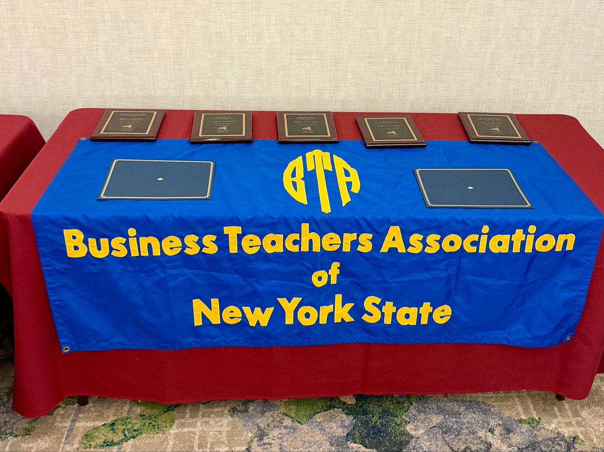 Mrs. Pavic tweet media