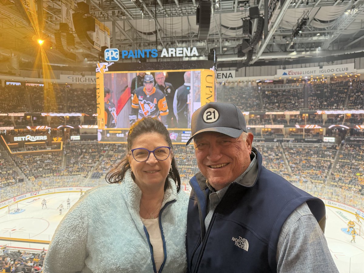 ClintHurdle13's tweet image. 10/25 Hockey 🏒 night in Da Burgh!🥅