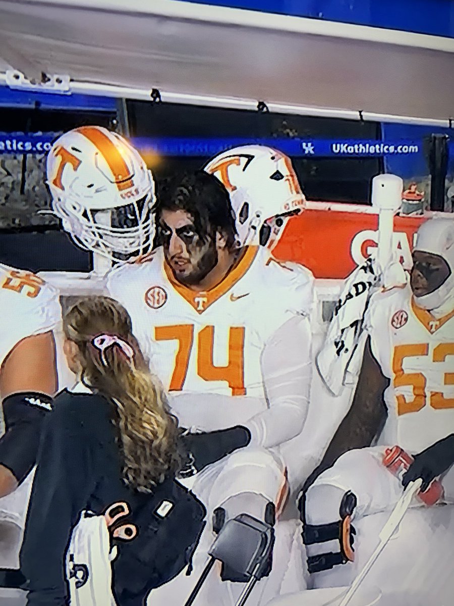 Do not mess with the Tennessee player that’s cosplaying as The Crow.