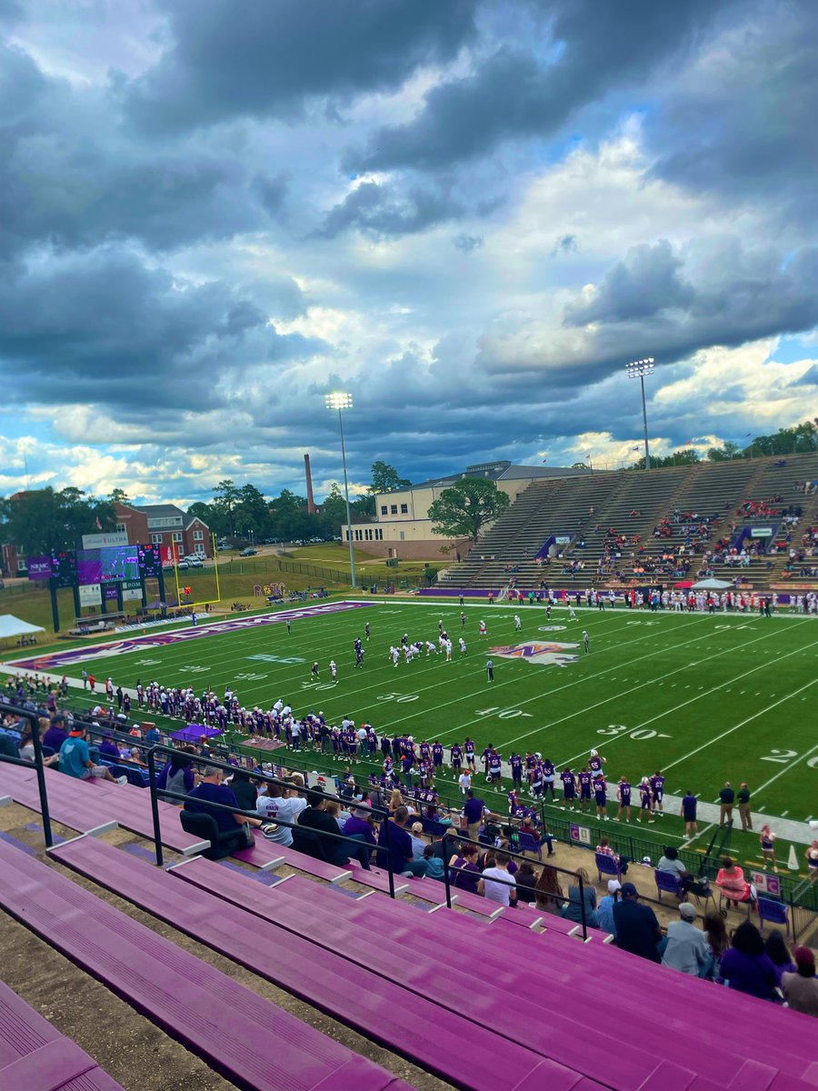 Thank you <a href="/CoachCadeCamp/">Cade Camp</a>  for inviting me to see <a href="/NSUDemonsFB/">NSU Football</a> the hospitality was great,  go demons💜💛