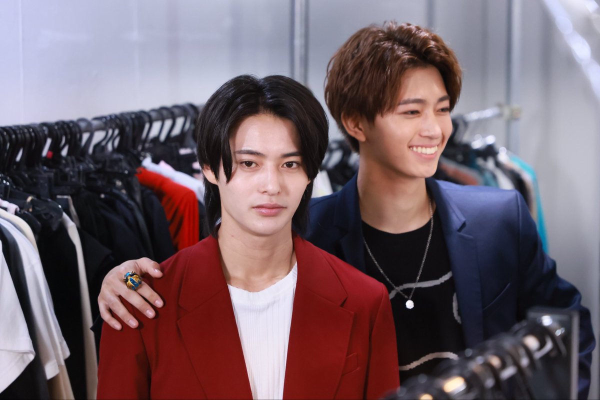 Gozyu_toei's tweet image. ⚠️次回は1週お休みの11月9日放送⚠️

#ゴジュウジャー 第37話
「友情クロス！ファッショニスタは熊手様」🐻‍❄️🧥✨

熊手がナンバーワンローブを紛失！
あれがないと熊手は大変なことに…🫨🍯

一方、ファッションノーワン出現で
皆のファッションセンスが明らかに！？

予告: youtu.be/f_eqWQFDKqI