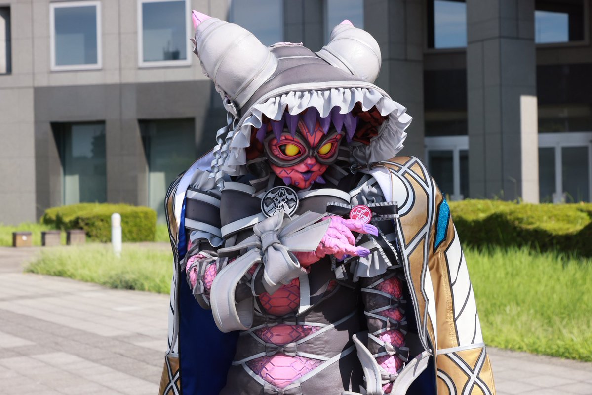 Gozyu_toei's tweet image. ⚠️次回は1週お休みの11月9日放送⚠️

#ゴジュウジャー 第37話
「友情クロス！ファッショニスタは熊手様」🐻‍❄️🧥✨

熊手がナンバーワンローブを紛失！
あれがないと熊手は大変なことに…🫨🍯

一方、ファッションノーワン出現で
皆のファッションセンスが明らかに！？

予告: youtu.be/f_eqWQFDKqI