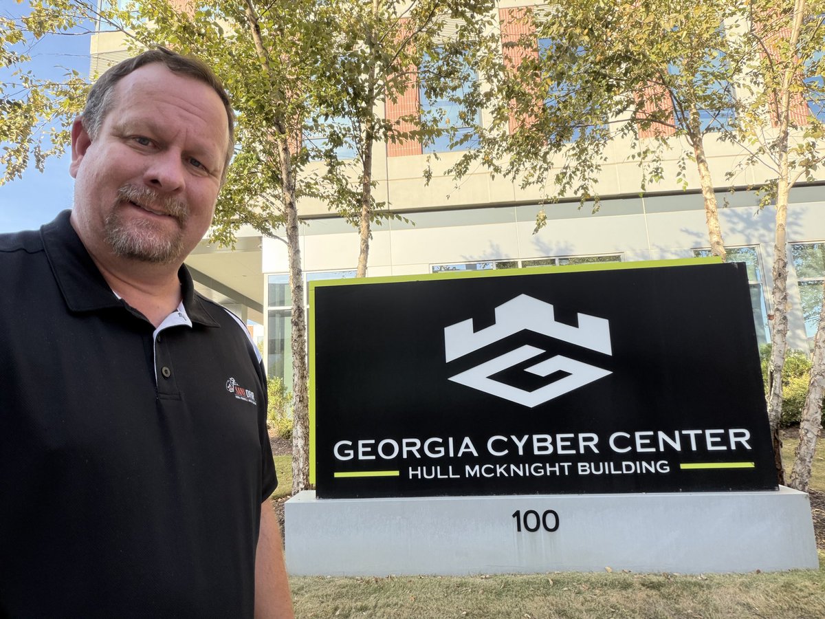 Noeladams's tweet photo. And that’s a wrap, @BSidesAugusta was great this year, it was nice again to catchup with old friends and meet new ones. The presentations were very impressive and I loved networking and building relationships! 

#Wereallinthistogether

#cybersecurity #bsidesaugusta https://t.co/CNxfrcMJ9K