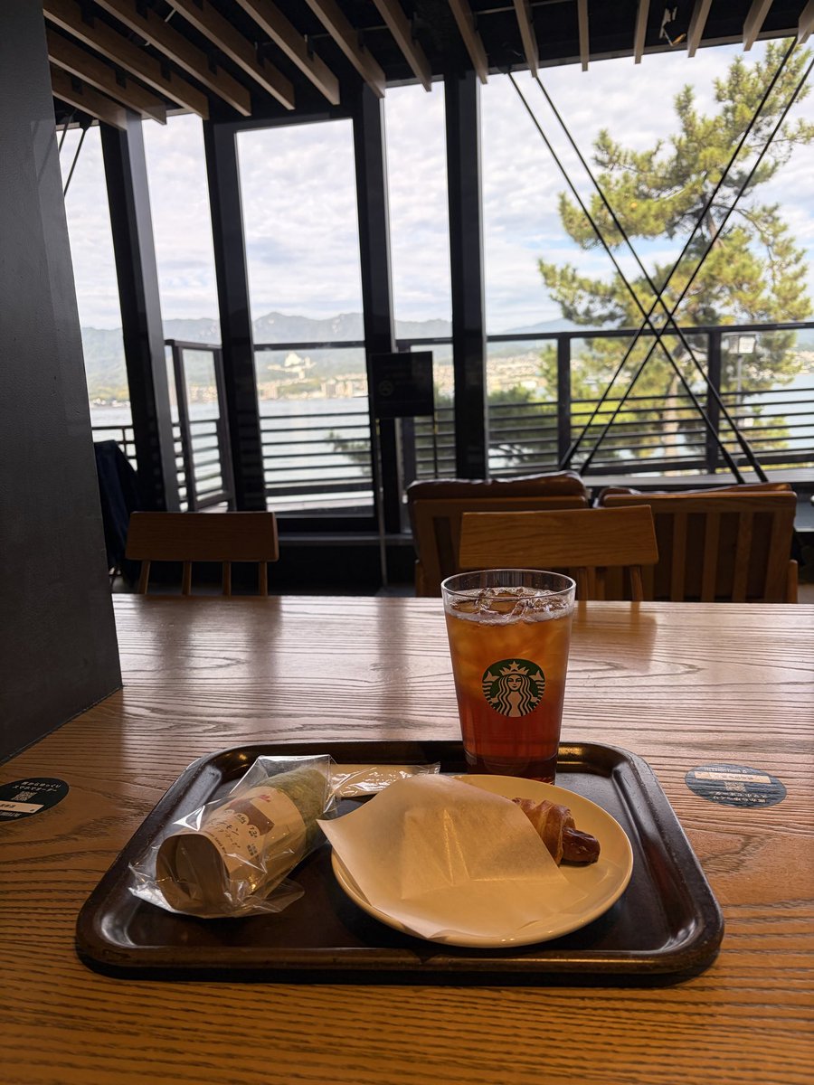 ちょこページ① アシトレスニーカー – BMZ公式