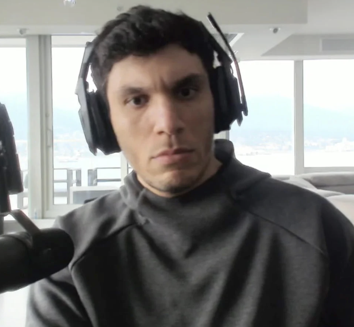 Kick_Champ's tweet photo. Trainwrecks tried to warn everyone about Mizkif years ago 👀 https://t.co/67LrQ6B6bb