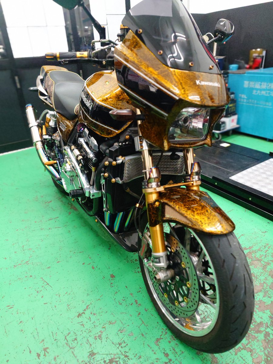 ゴジラ(カスタム) Kawasaki Ninja ZX-11 Custom Machine by K-2 PROJECT - YouTube