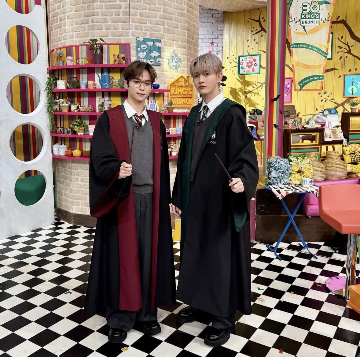 ポッターとマルフォイ仮装最高！！！🧙🏻‍♂️🪄︎︎◝✩
たじちよでテレビのお仕事嬉しい💚🤍

#王様のブランチ
#田島将吾 #後藤威尊