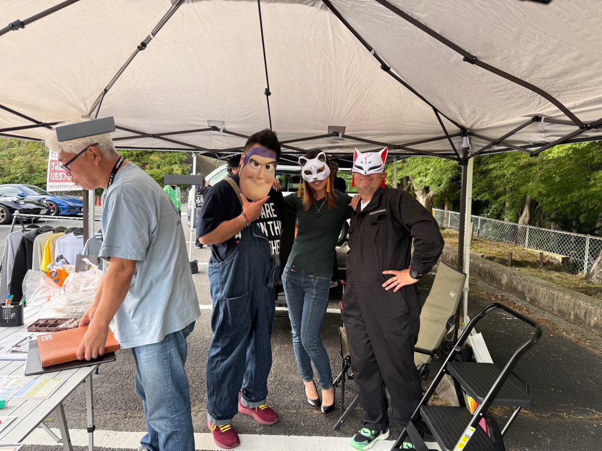 hatasato_618's tweet image. 昨日のコンプ祭でakieっちと旦那(まだ棟梁やけど)

ノリと言うか同調できる大好きなイカつく楽しい2人なん🤣👍✨

おハゲジャンプはtake6はやったんじゃねぇか🤣足痛いわ🤣👍✨

めちゃくちゃ楽しかったっす🤣👍✨
また遊んでやぁ〜😁🙌✨