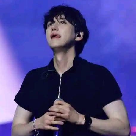 I vote for #SUPERJUNIOR on #2025MAMAVOTE