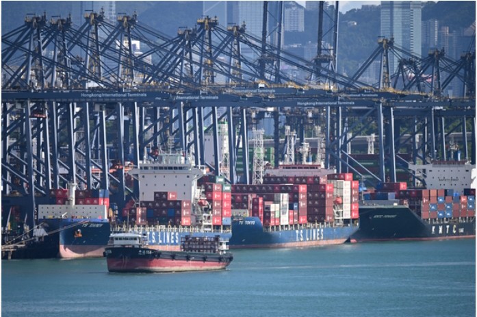 The UN wants $15B/year from a carbon tax on world shipping—Trump just delayed it. A tax on cargo would hand the UN a $12-15 billion a year bonanza, which IMO agency staff would collect, administer &amp; distribute, becoming the UN's first major income stream. The carbon tax raises